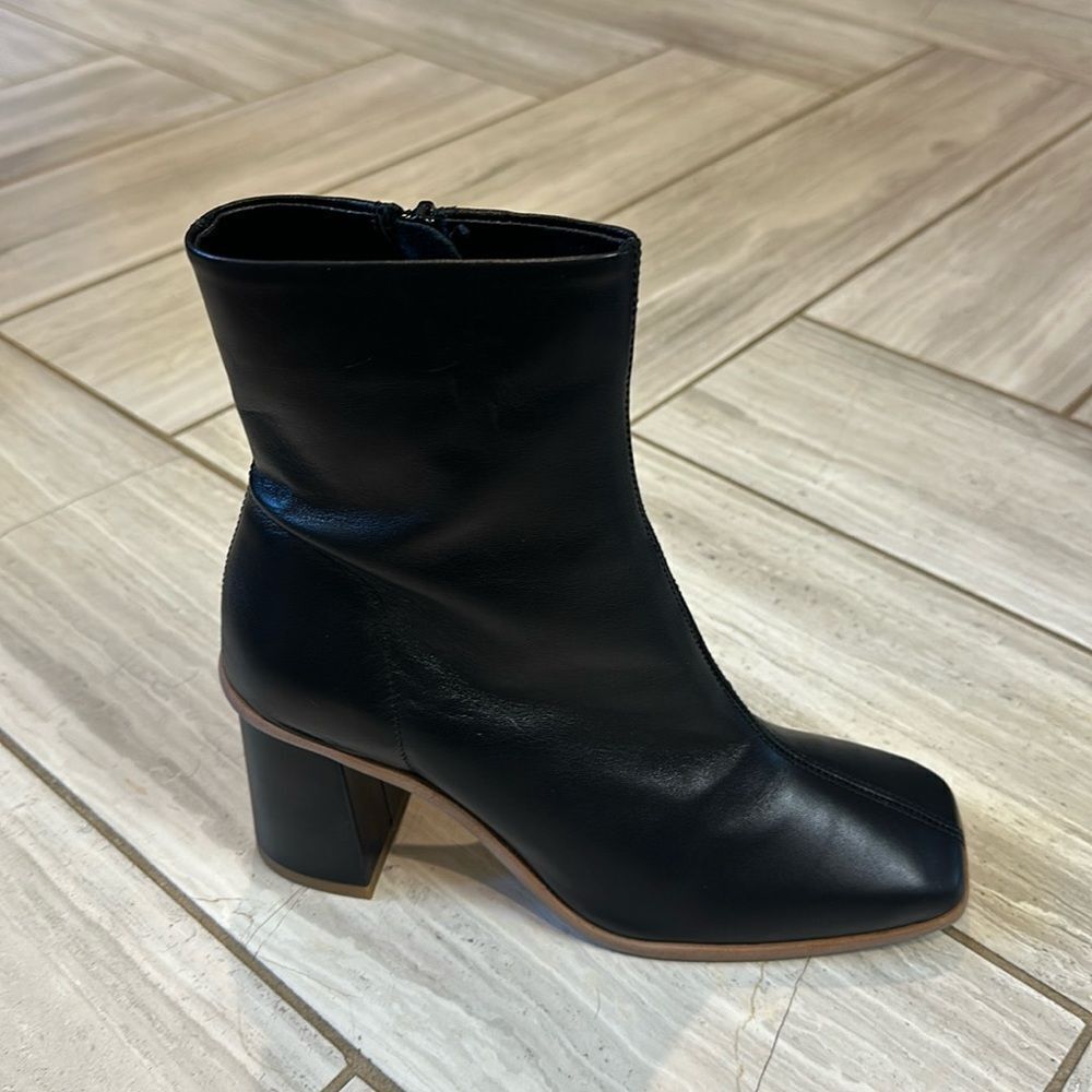 Free People Sienna Ankle Boot Black Single Right Foot Only EU 37 US 7